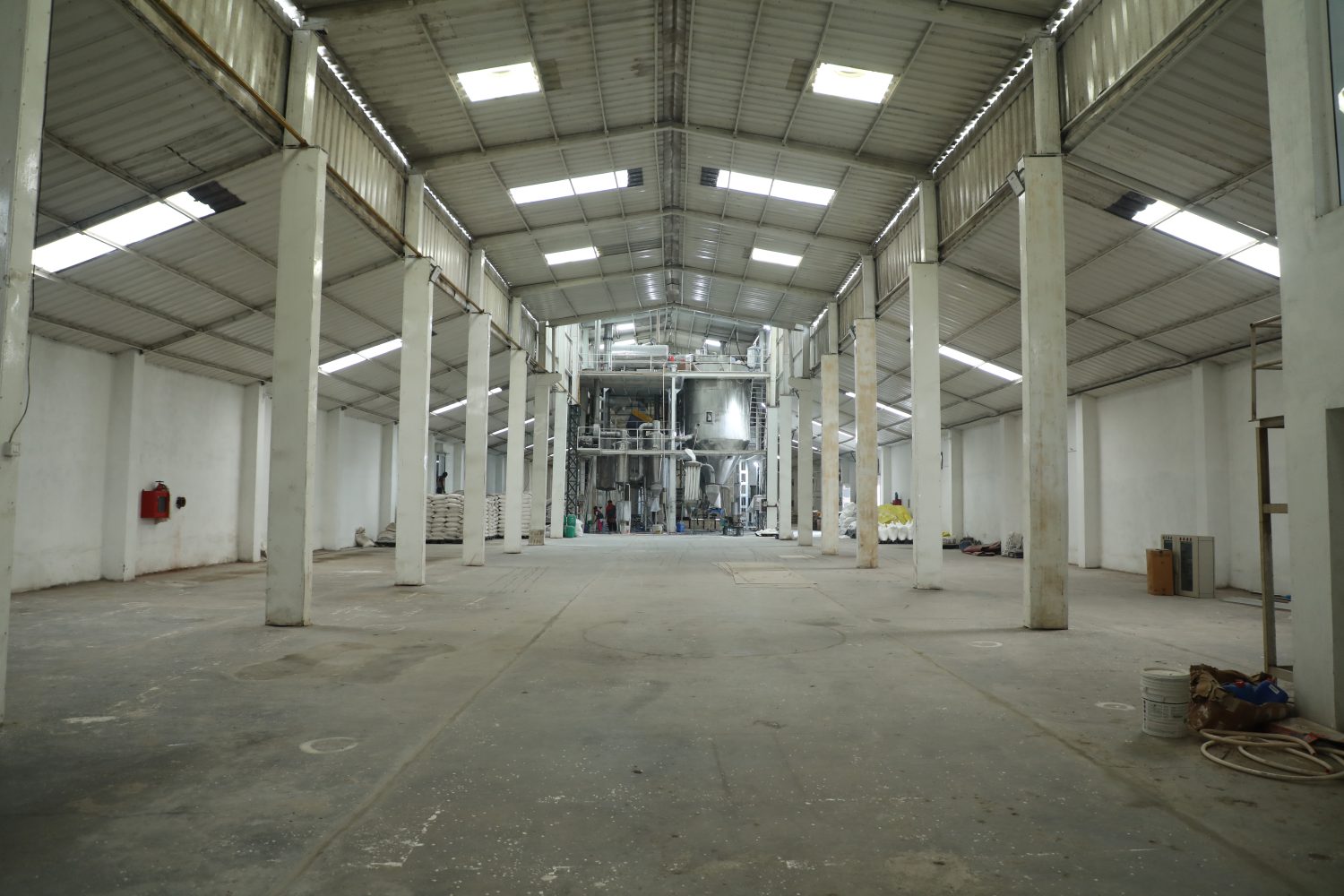 Wide production hall at Vijay Enterprises
